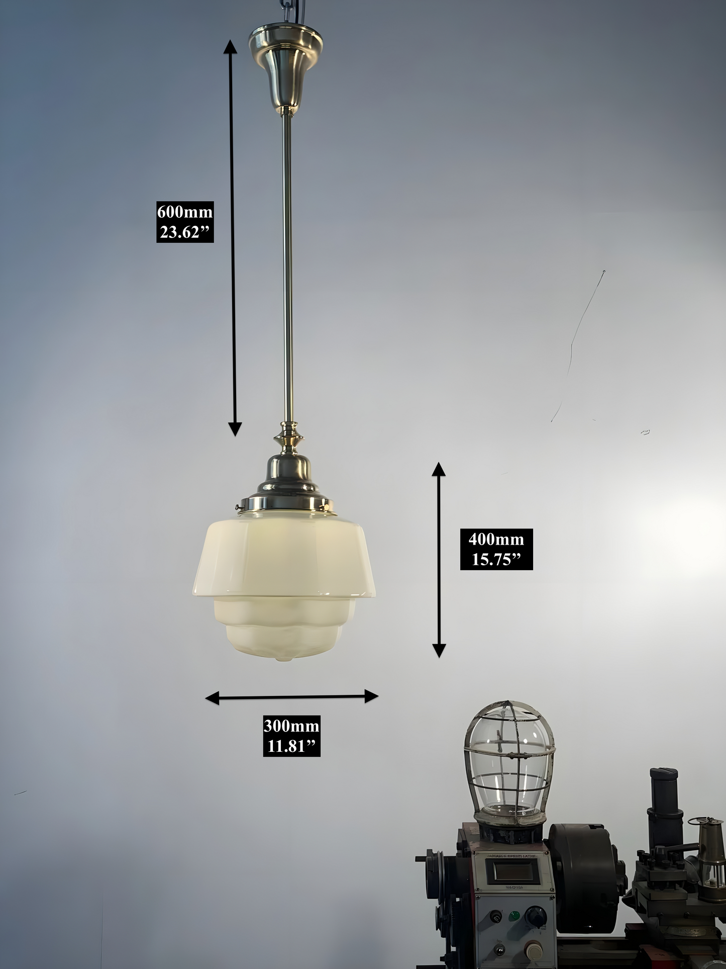 Geometrica II - Vintage Art-Deco Brass and Class Pendant Light