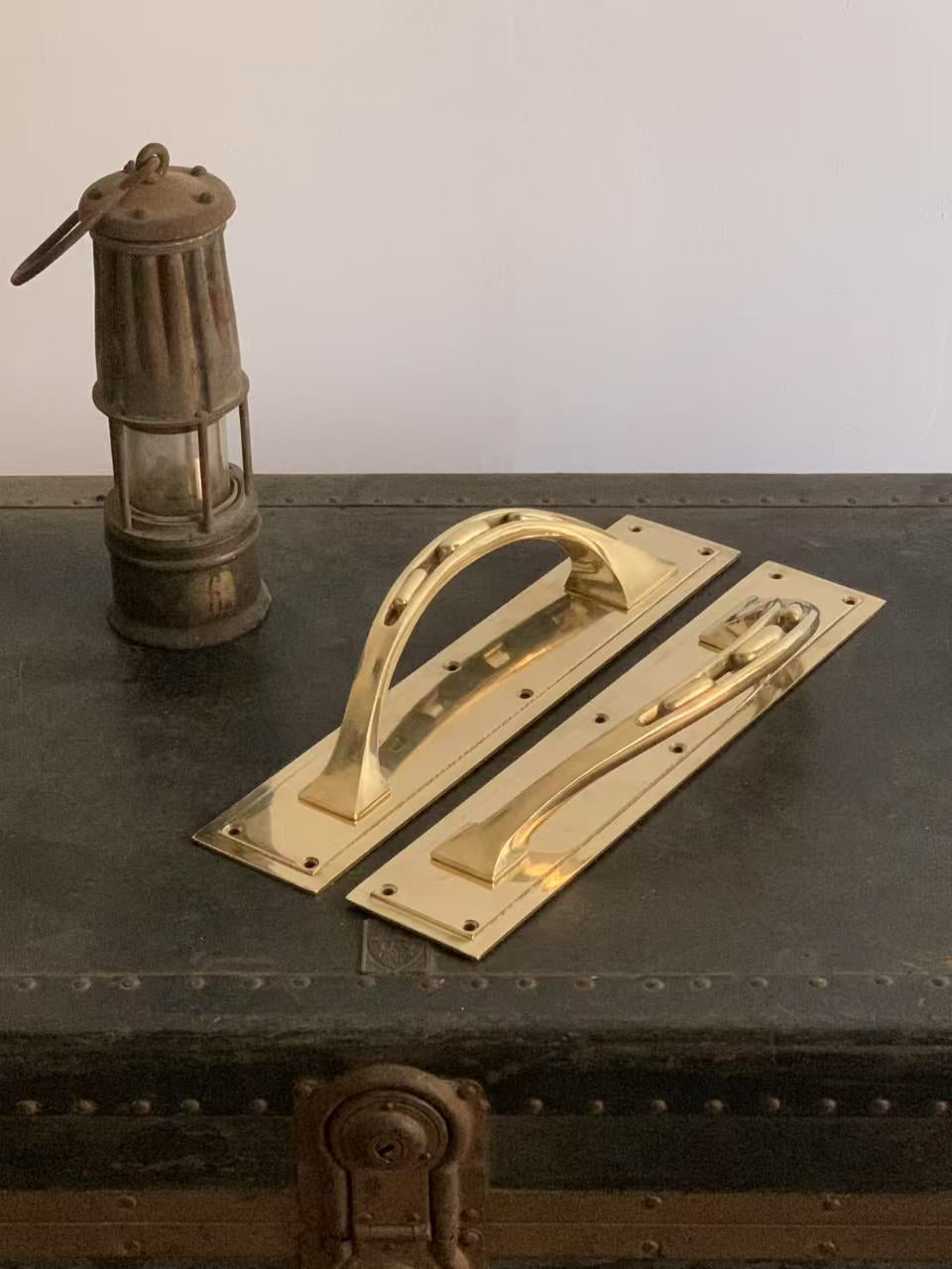 Gilden – Vintage Industrial Brass Door Pull Handle Pair