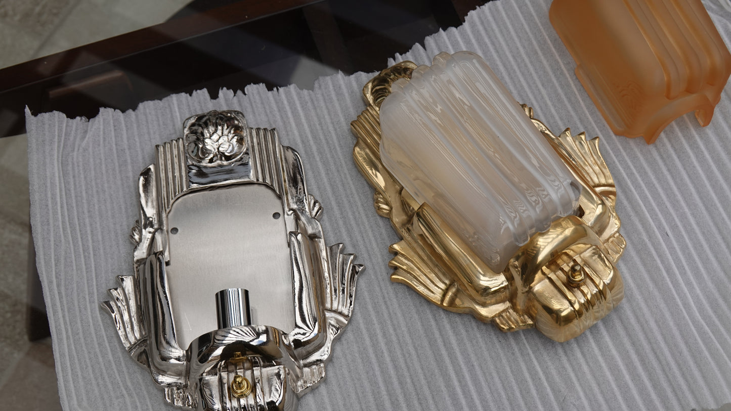 Decora - Art-Deco Brass Wall Sconce with Unique Charm
