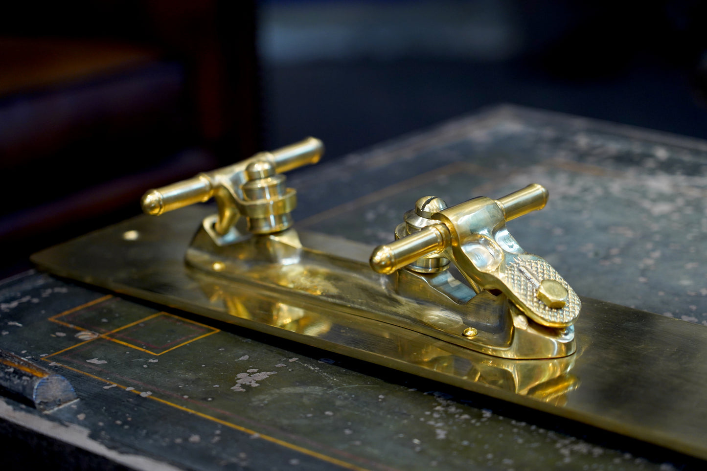 Quadro - Wall-Mounted Brass Clothes Hooks Rack