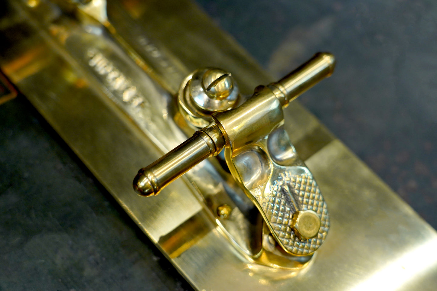 Quadro - Wall-Mounted Brass Clothes Hooks Rack