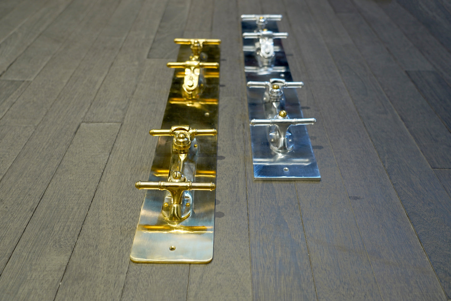 Quadro - Wall-Mounted Brass Clothes Hooks Rack
