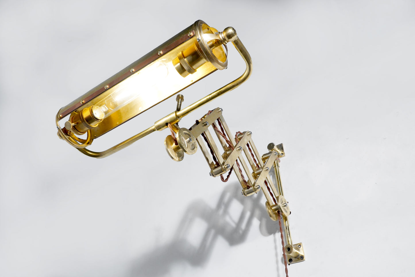 Flexi - Turnable lampshade and Adjustable Arm Vintage Industrial Brass Wall Sconce