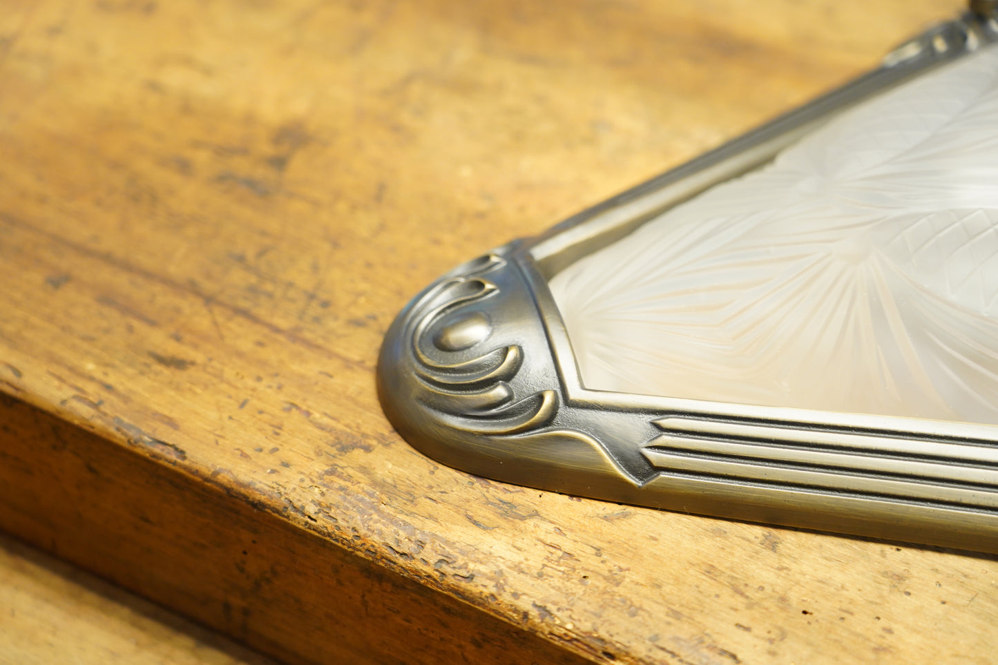 Antiqua - Art-deco brass and glass wall light