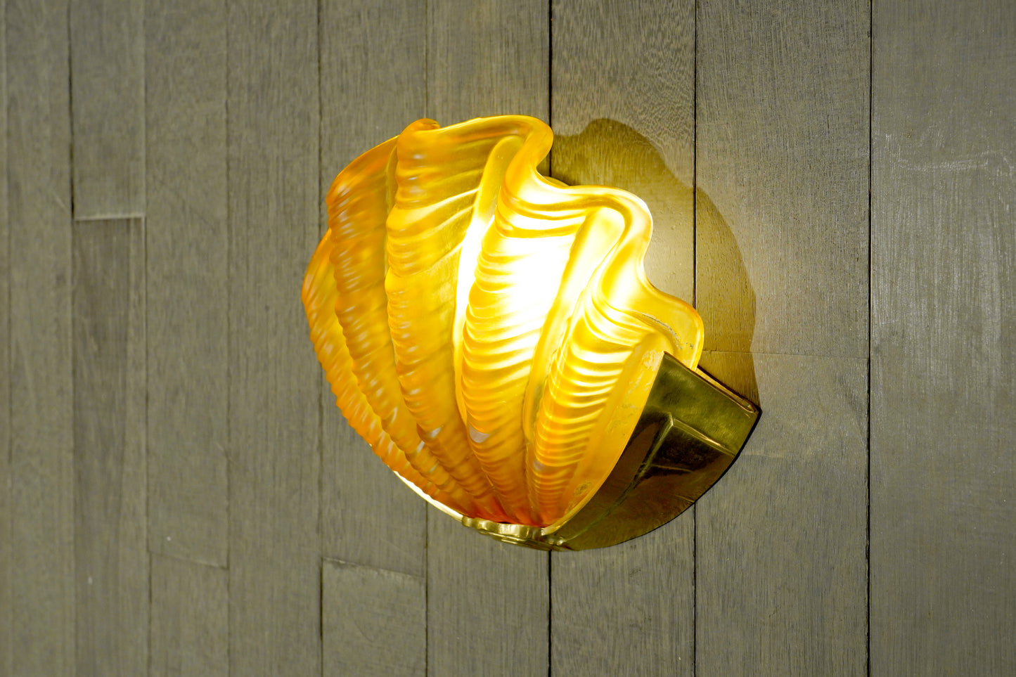 Shellis - Vintage-inspired Wall Sconce