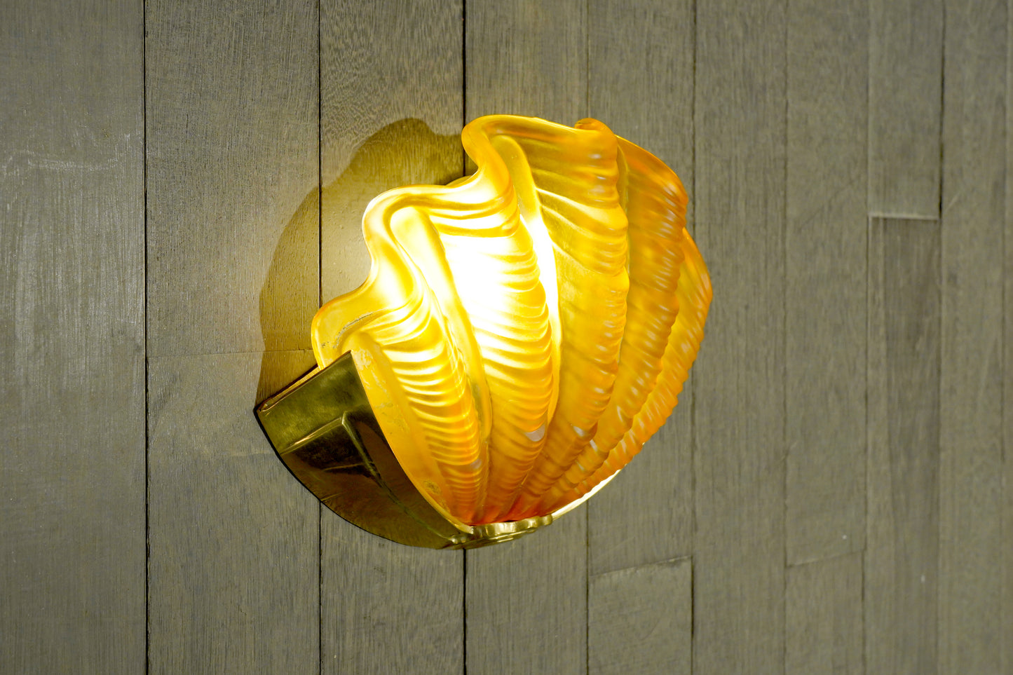 Shellis - Vintage-inspired Wall Sconce