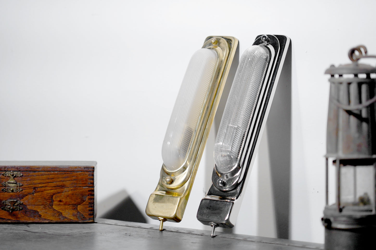 Slimlux - Vintage Art-deco Wall Sconce Light