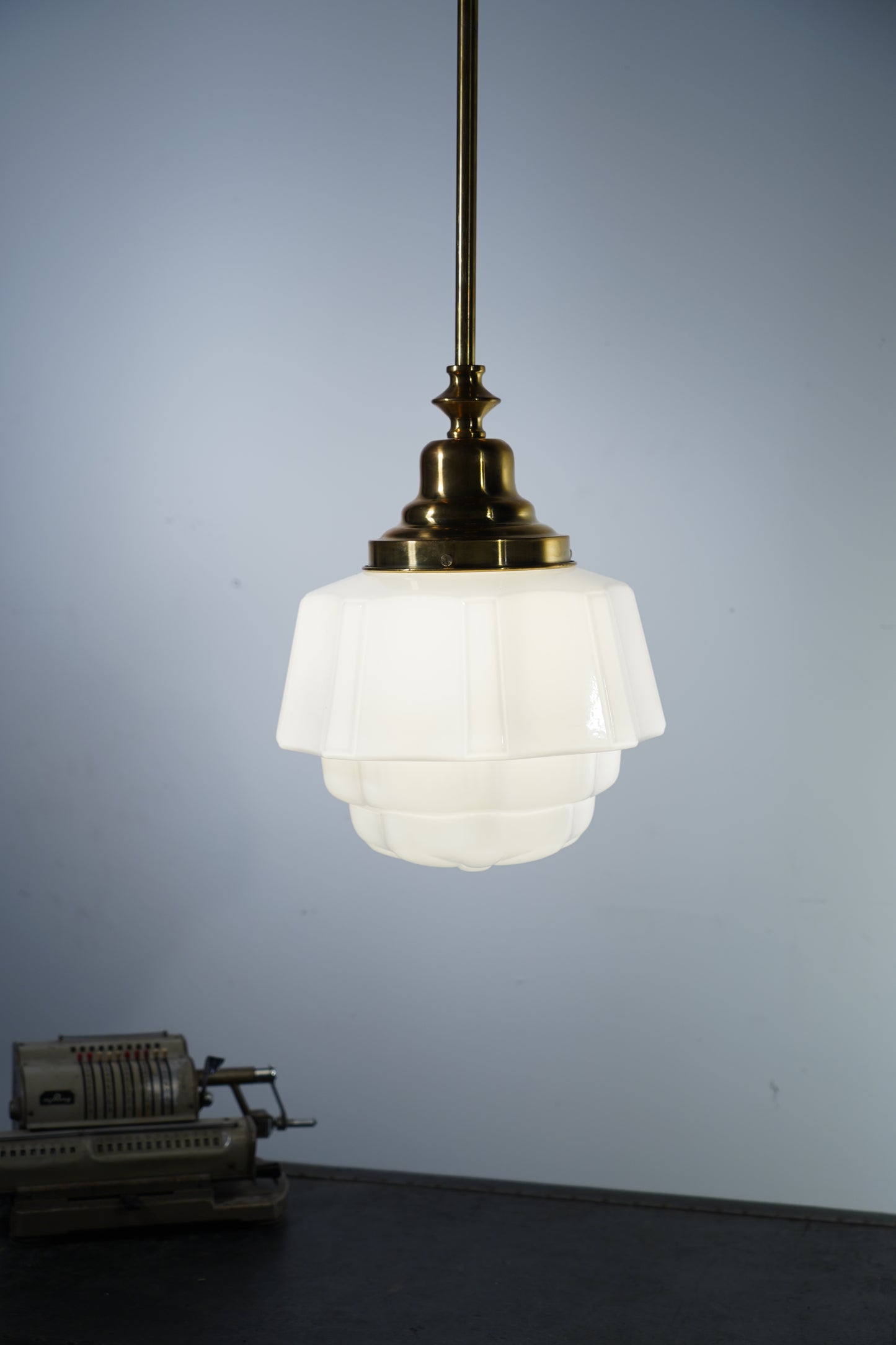 Geometrica II - Vintage Art-Deco Brass and Class Pendant Light