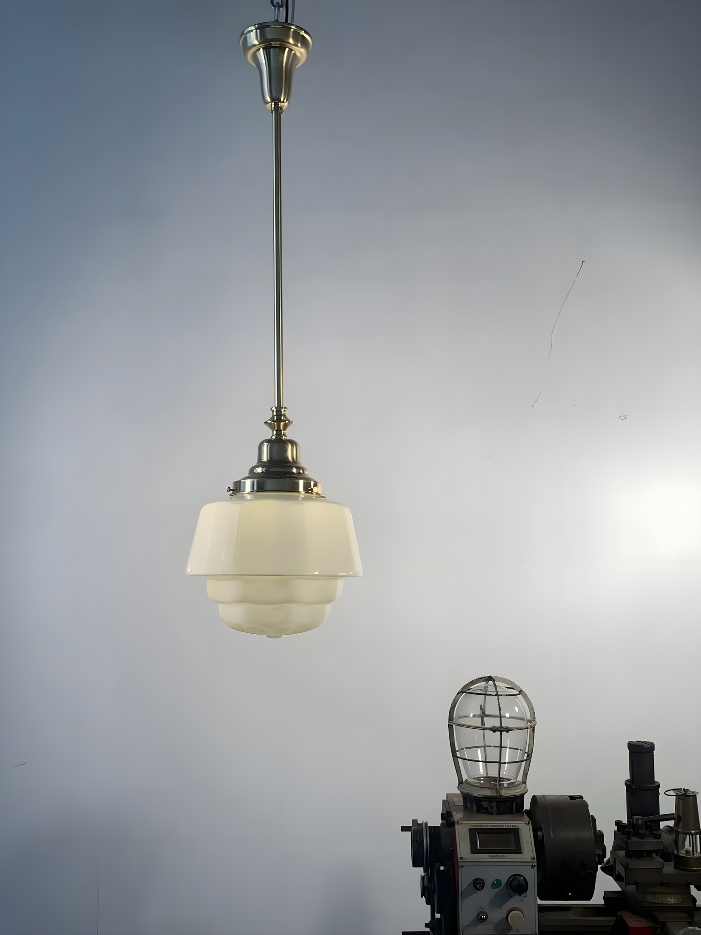 Geometrica II - Vintage Art-Deco Brass and Class Pendant Light