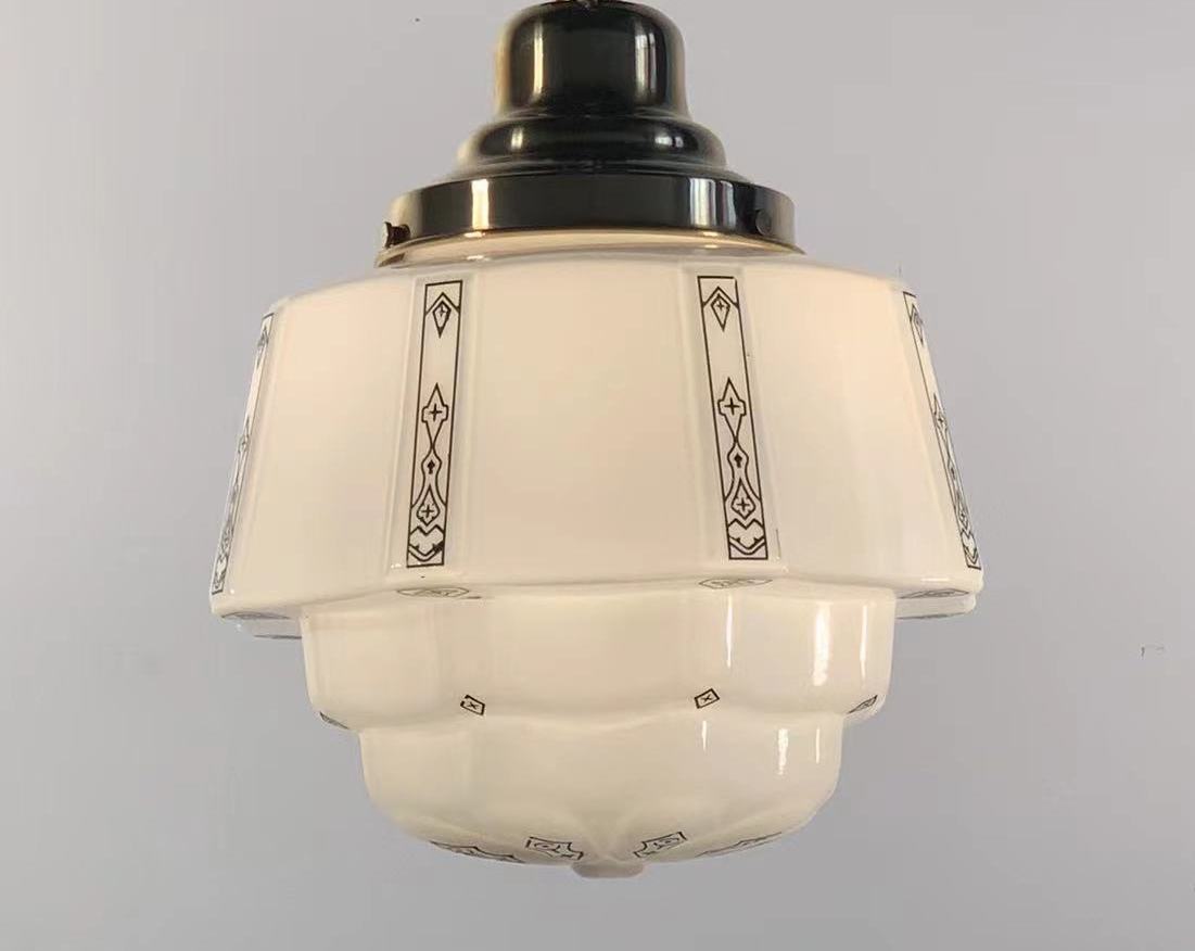Geometrica II - Vintage Art-Deco Brass and Class Pendant Light