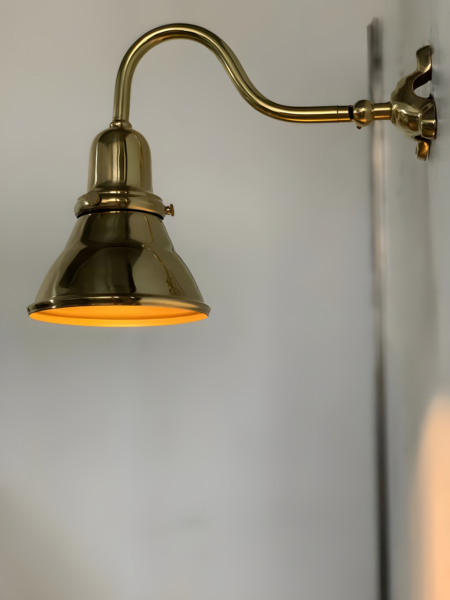 Polished brass wall lights deals