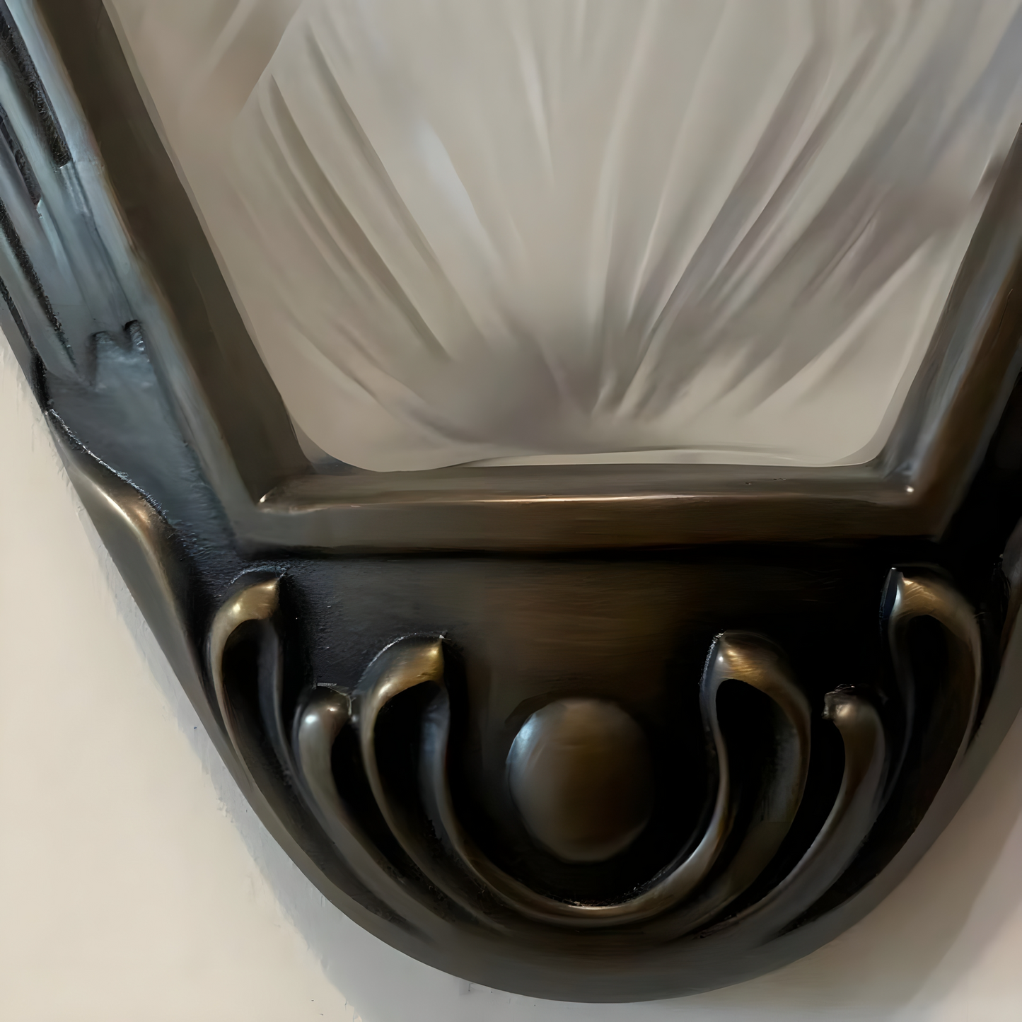 Antiqua - Art-deco brass and glass wall light