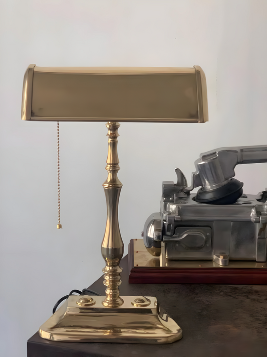 Brass Beam - Vintage-Industrial Brass Table Lamp