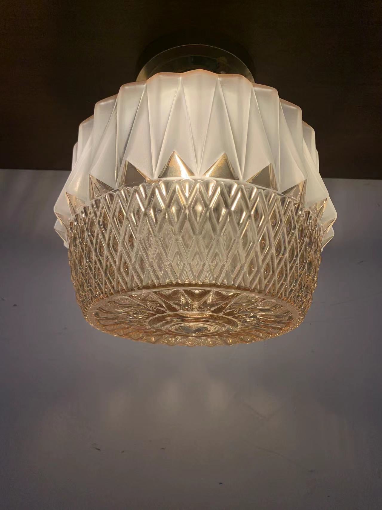 Amber Wave - Mid-Century Modern Crystal Ceiling Light with Geometric Pattern