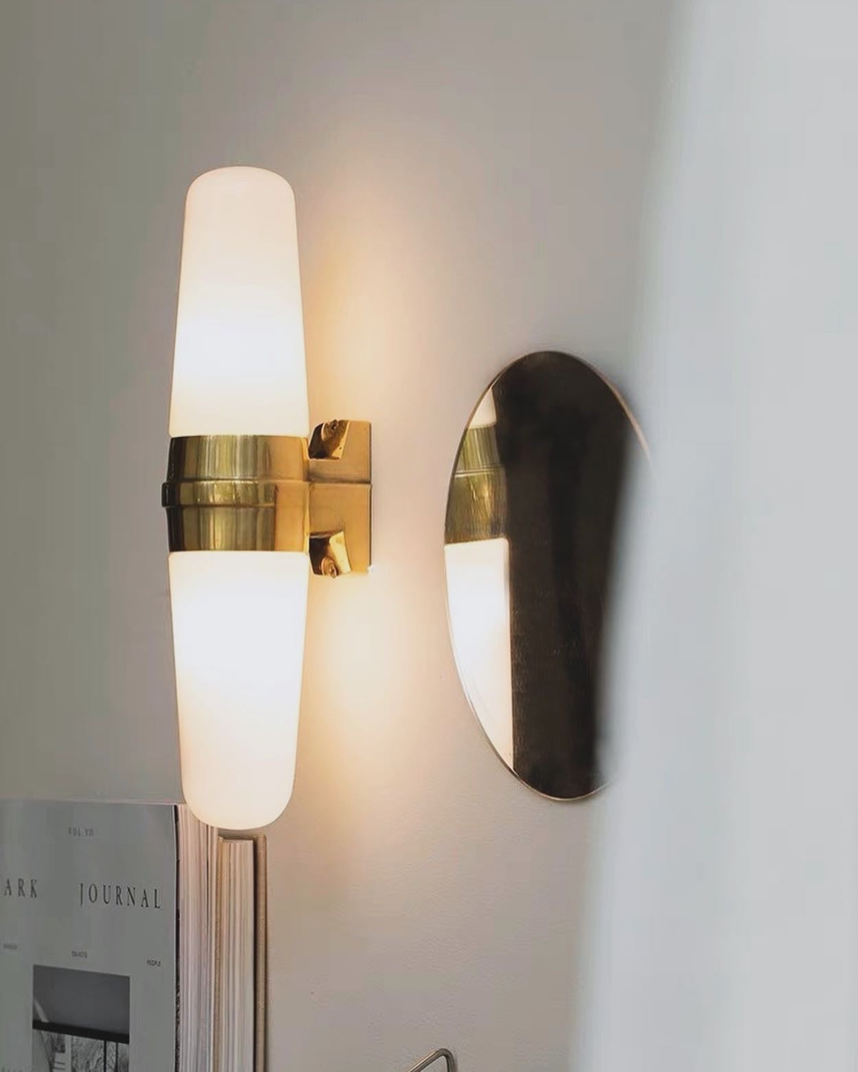 Versa - Art-deco Brass Wall Sconce