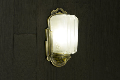 Elega - Vintage Art-Deco Brass Wall Sconce