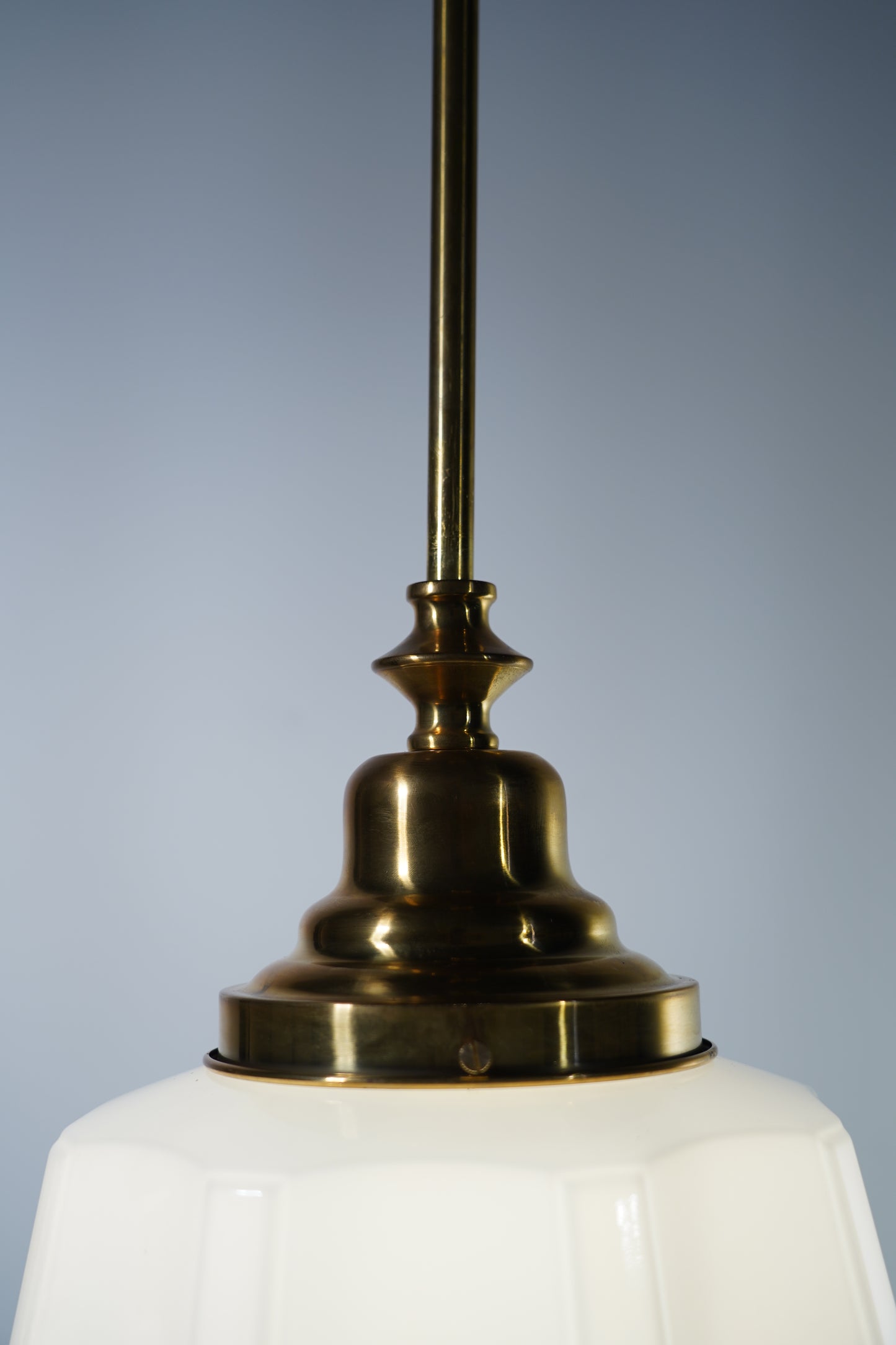 Geometrica II - Vintage Art-Deco Brass and Class Pendant Light